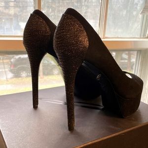 B by Brian Atwood peep-toe black suede platform heels Size 7.5